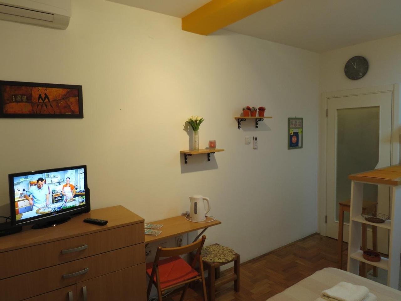 Studio 8 Нови-Сад Экстерьер фото